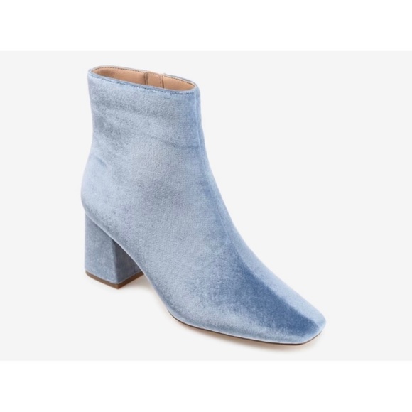 Journee Collection Blue Velvet Chunky Block Heel Hazara Bootie Size 11 - Picture 2 of 7